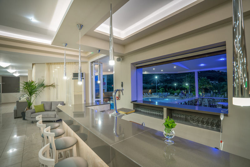 Park Hotel & Spa Циливи Экстерьер фото