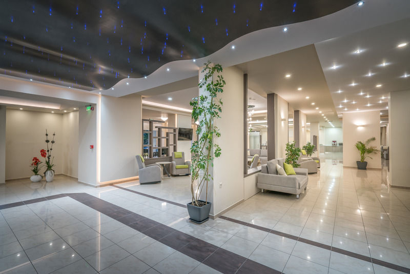 Park Hotel & Spa Циливи Экстерьер фото