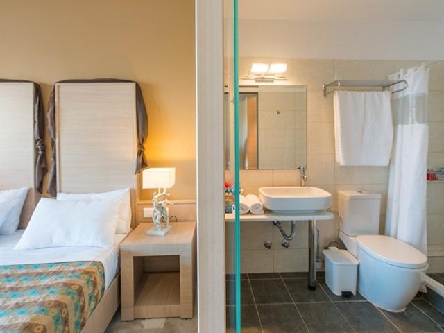 Park Hotel & Spa Циливи Экстерьер фото