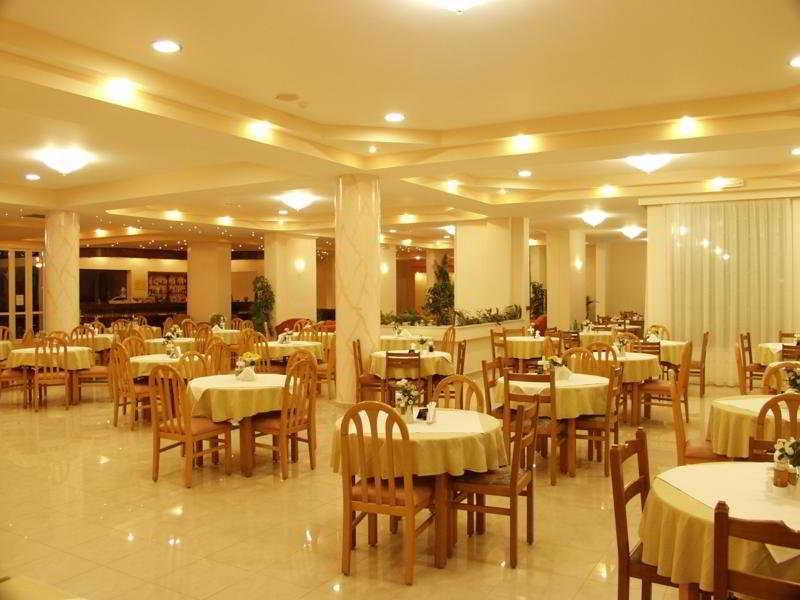 Park Hotel & Spa Циливи Экстерьер фото