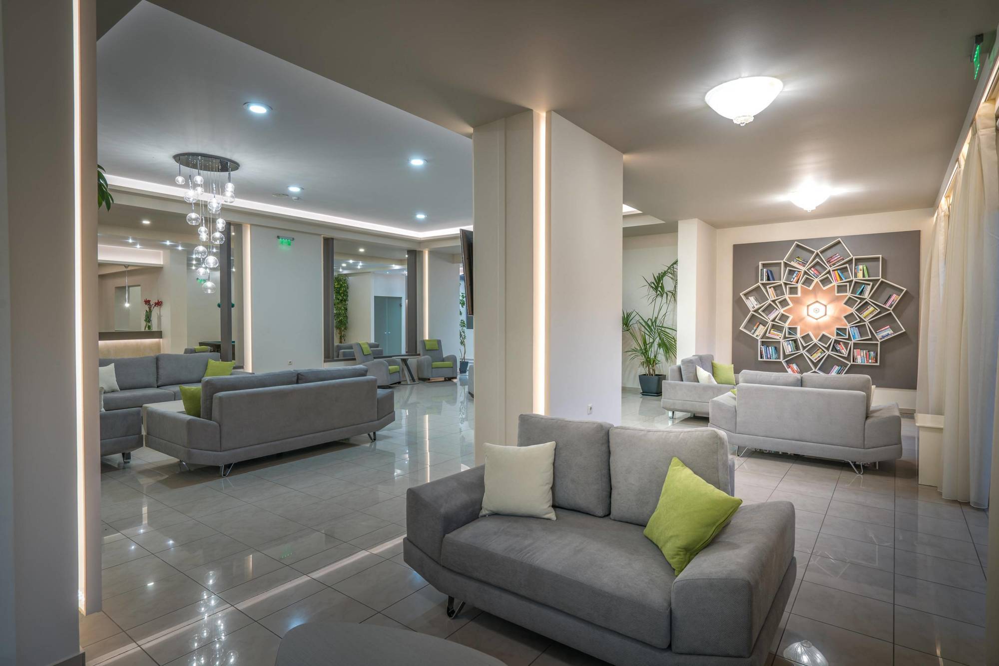 Park Hotel & Spa Циливи Экстерьер фото