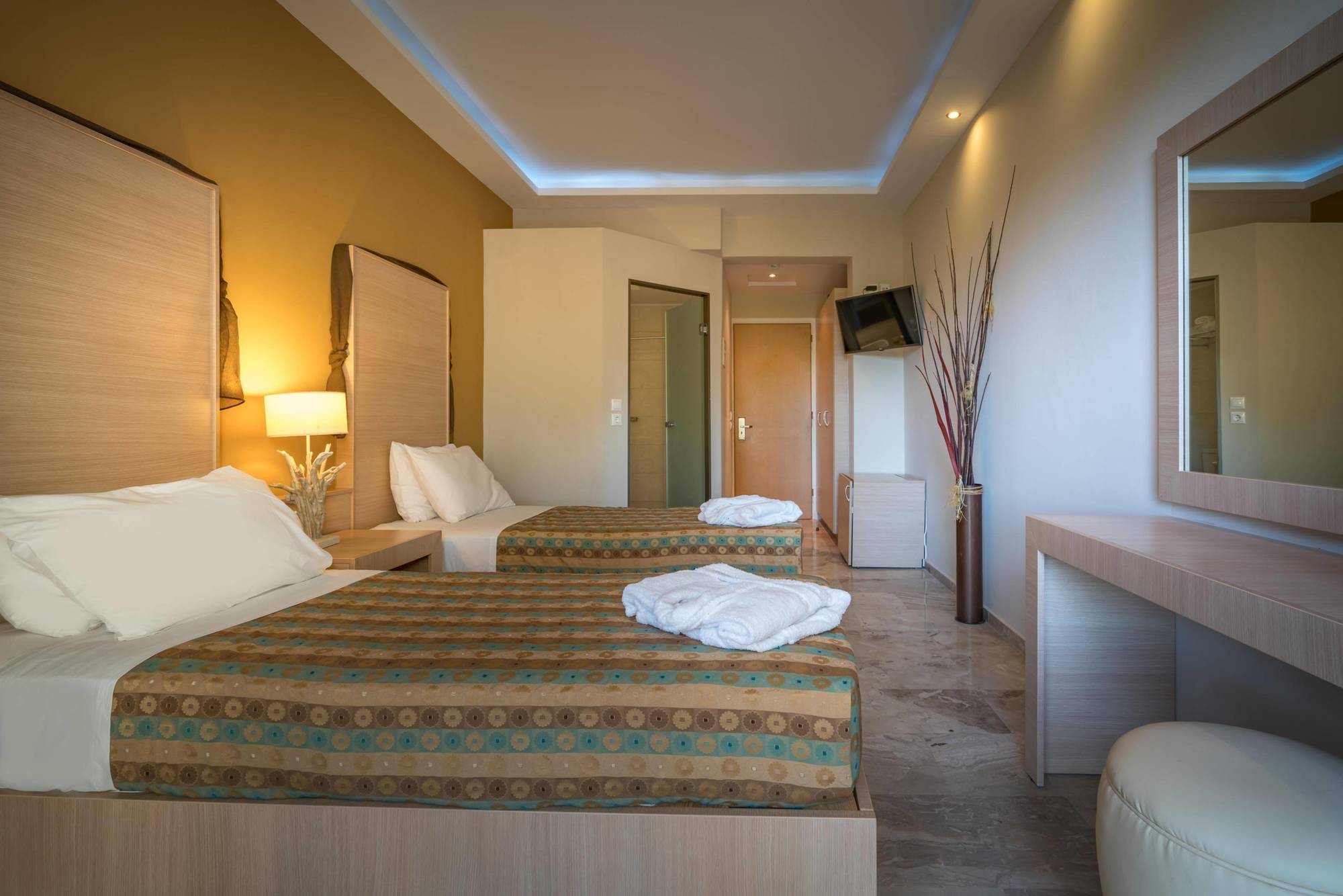 Park Hotel & Spa Циливи Экстерьер фото
